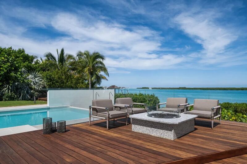Outdoor firepit