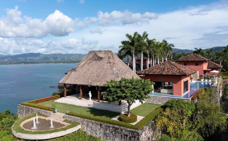 Luxury tropical villa in Costa Rica