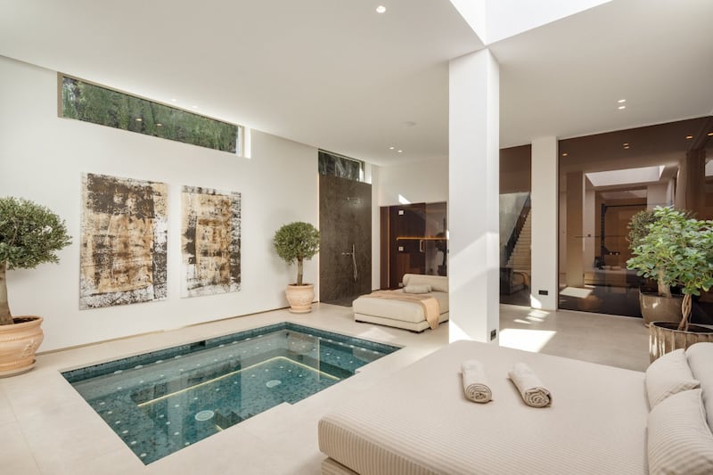 indoor-pool