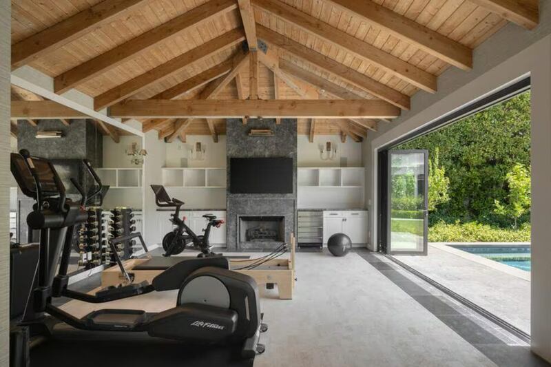 indoor-fitness-center