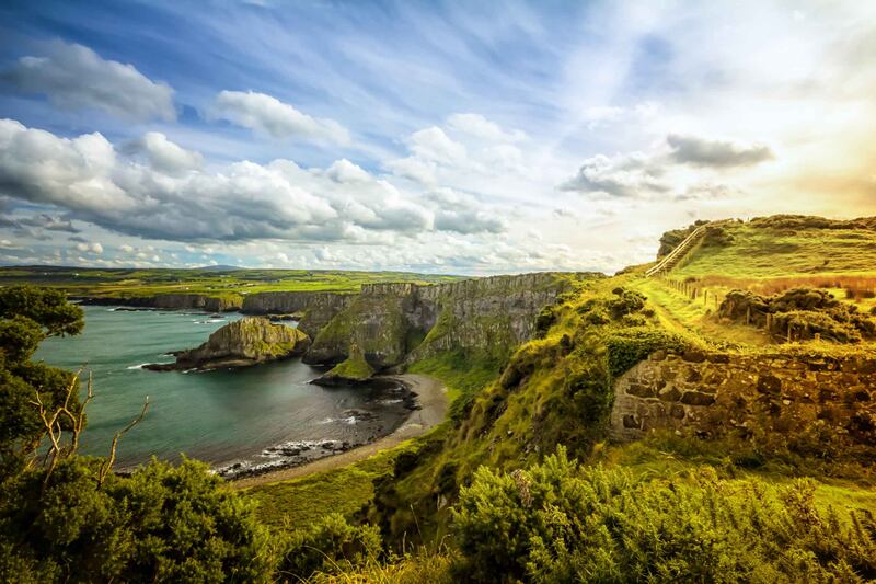 Ireland’s legendary landscape and dramatic coastline are graced with ancient ruins and historic castles, churches, and country estates.