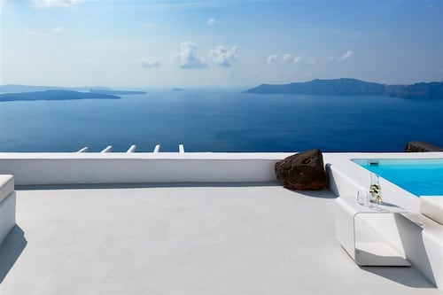 Homes Above the Horizon: The Breathtaking Highs of Elevated Living