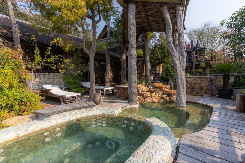 outdoor-pool