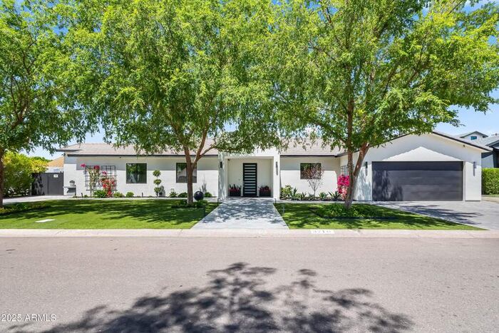 Property located at Single Family Home/House in Phoenix, AZ