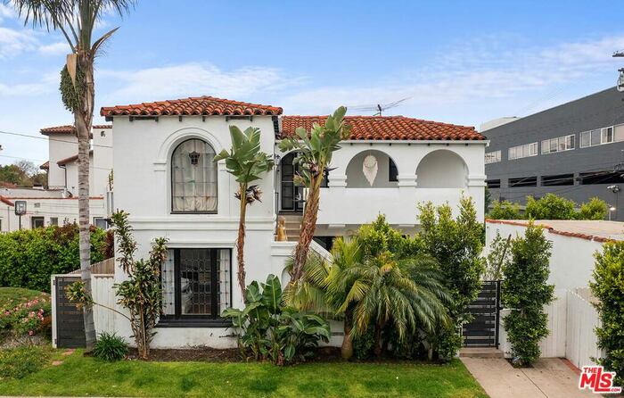 Multi Unit in Los Angeles, CA