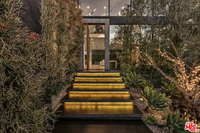 Property located at Single Family Home/House in Los Angeles, CA