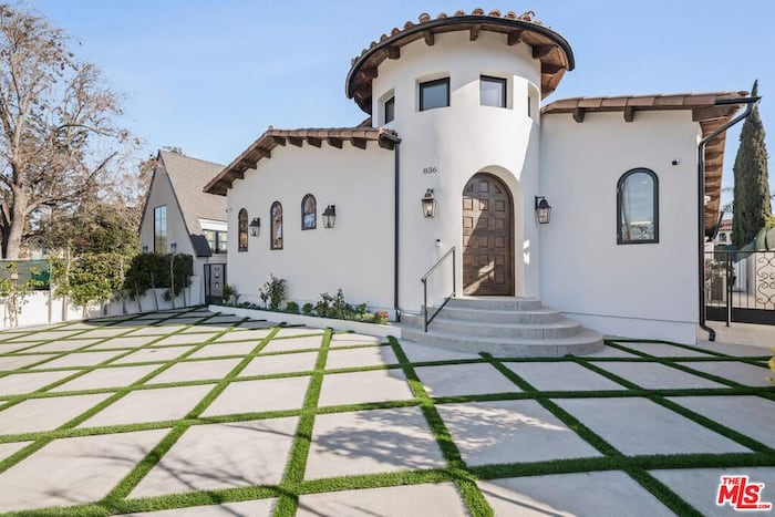 Property located at Single Family Home/House in Los Angeles, CA