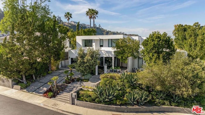 Property located at Single Family Home/House in Los Angeles, CA