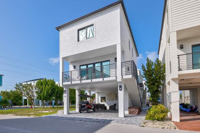 Property located at Single Family Home/House in Key Largo, FL