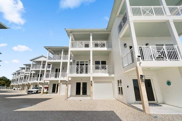 Property located at Villa/Townhouse in ISLAMORADA, FL