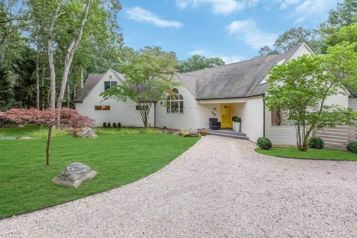 Single Family Home/House in East Hampton, NY