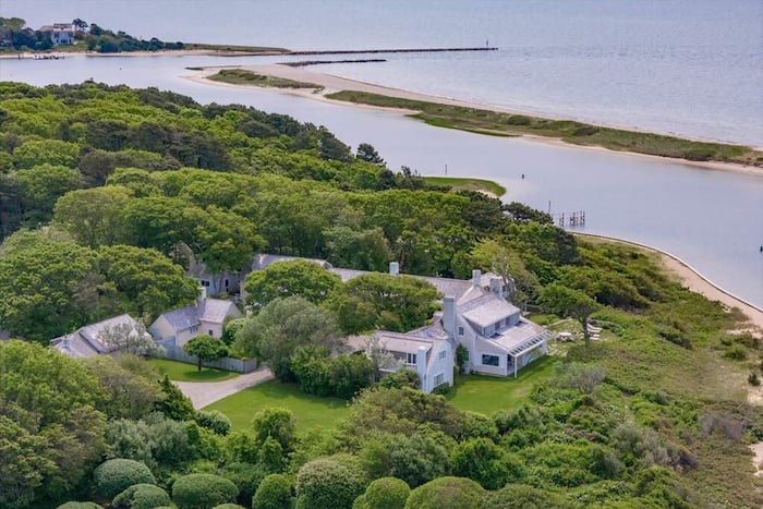 Single Family Home/House in Barnstable, MA