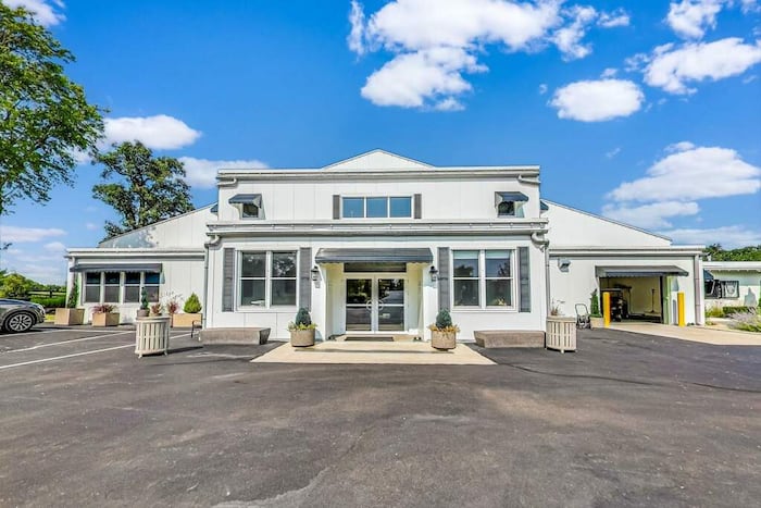 Property located at Single Family Home/House in Batavia, IL