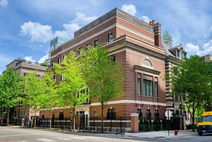 Property located at Single Family Home/House in Chicago, IL