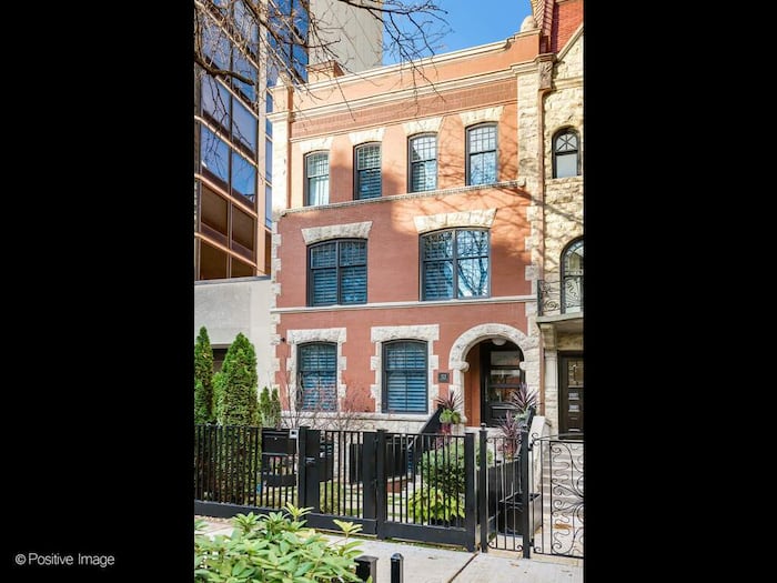 Property located at Single Family Home/House in Chicago, IL