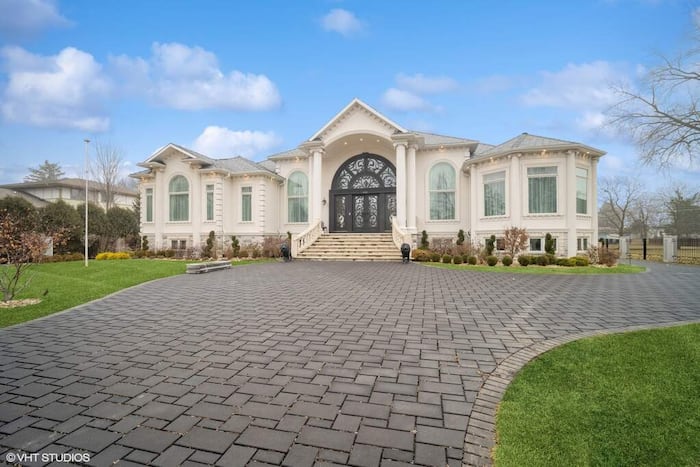 Property located at Single Family Home/House in Arlington Heights, IL