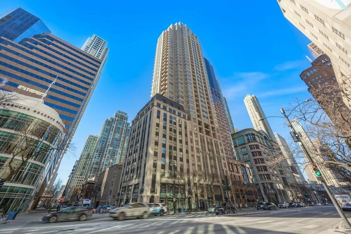 Property located at Condominium in Chicago, IL