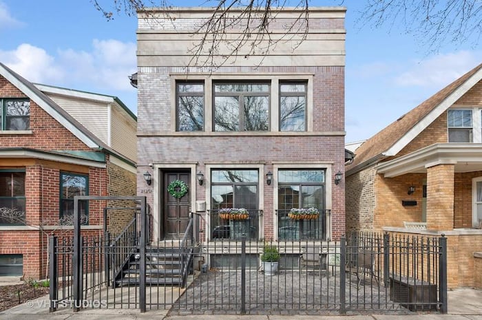 Property located at Single Family Home/House in Chicago, IL