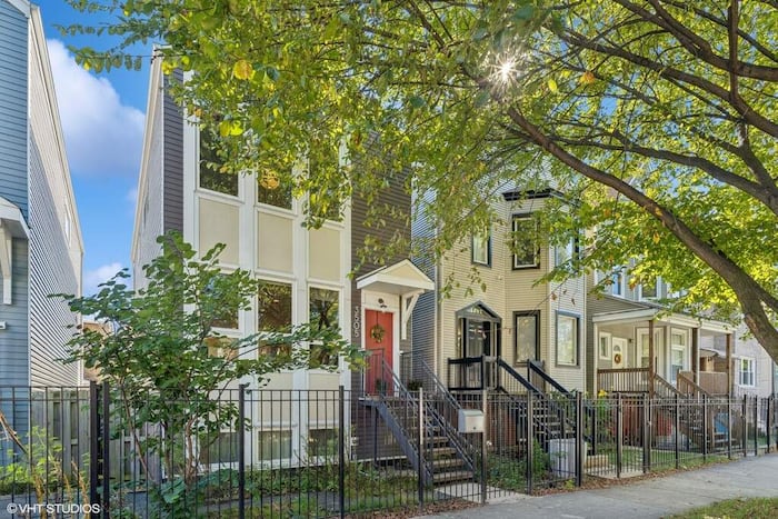 Property located at Single Family Home/House in Chicago, IL