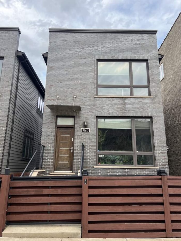 Property located at Single Family Home/House in Chicago, IL