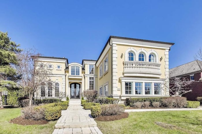 Property located at Single Family Home/House in Glenview, IL