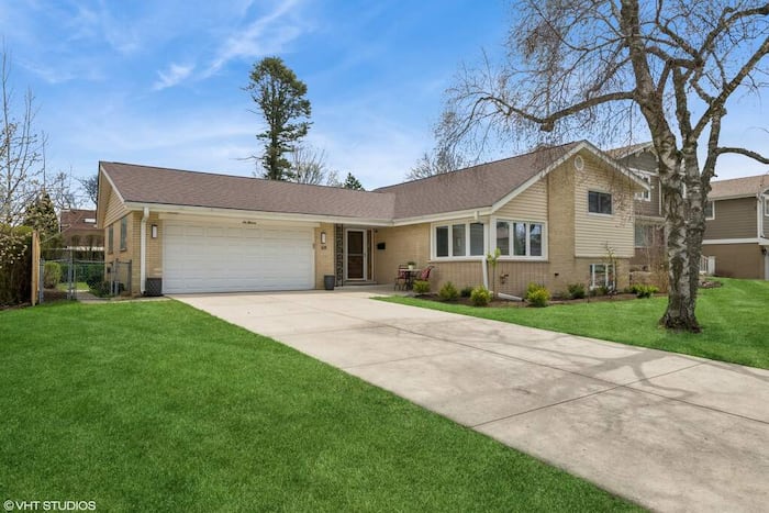 Property located at Single Family Home/House in Mount Prospect, IL