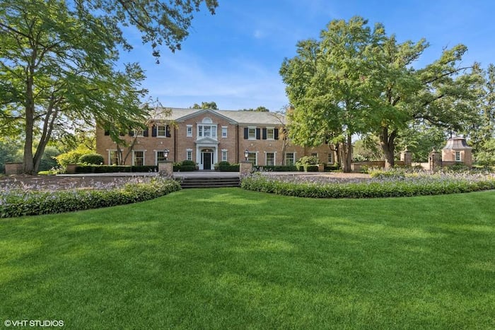 Property located at Single Family Home/House in Lake Forest, IL