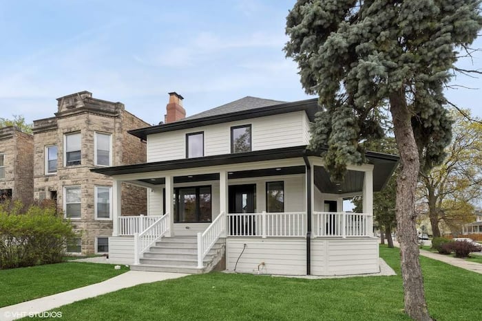 Property located at Single Family Home/House in Chicago, IL