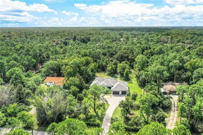 Property located at Single Family Home/House in Naples, FL