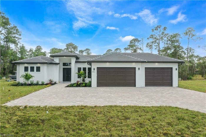 Property located at Single Family Home/House in Naples, FL