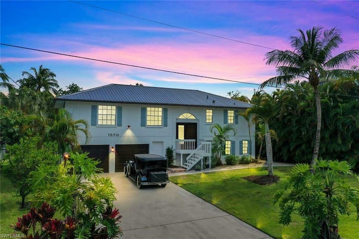 Property located at Single Family Home/House in Naples, FL