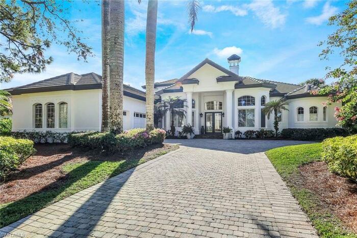 Property located at Single Family Home/House in Naples, FL