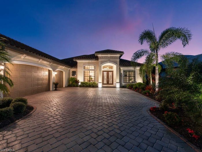 Property located at Single Family Home/House in Naples, FL
