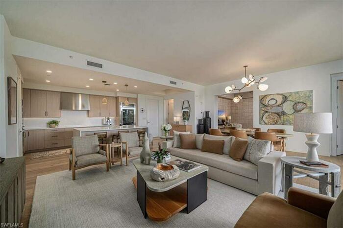 Property located at Condominium in Naples, FL