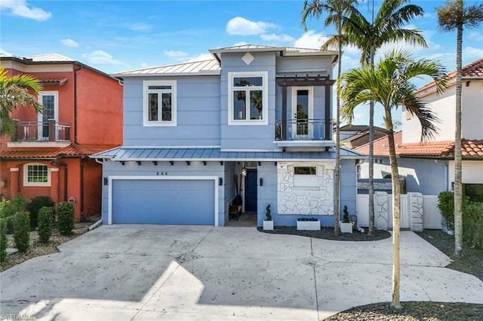 Property located at Single Family Home/House in Naples, FL