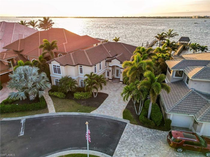 Property located at Single Family Home/House in Fort Myers, FL