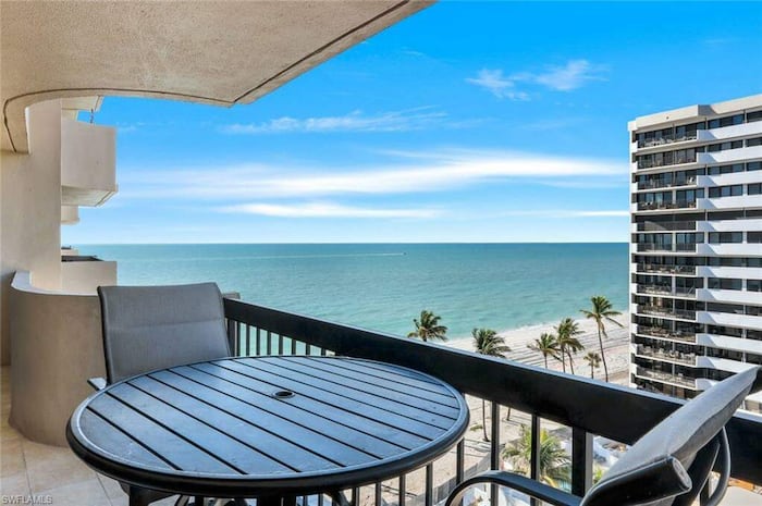 Property located at Condominium in Naples, FL