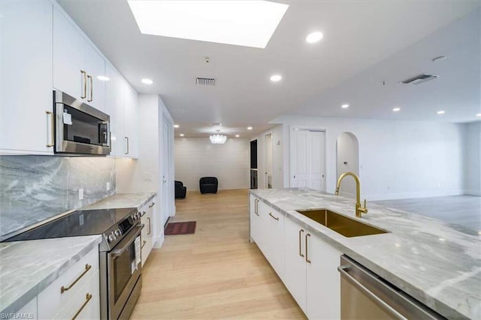 Property located at Condominium in Naples, FL