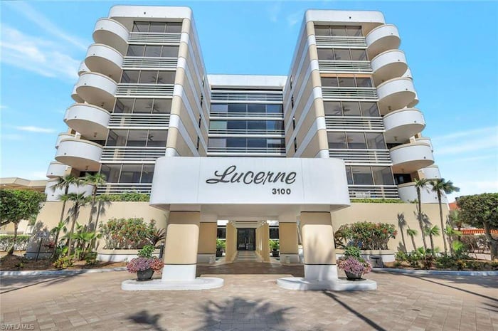 Property located at Condominium in Naples, FL