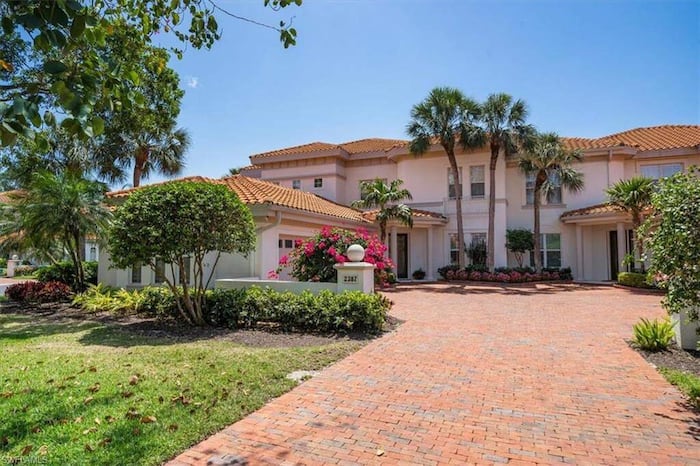 Property located at Condominium in Naples, FL