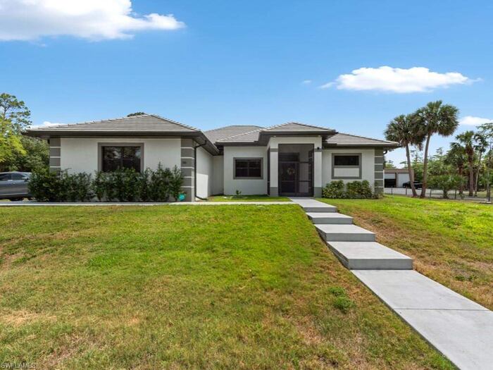 Property located at Single Family Home/House in Naples, FL