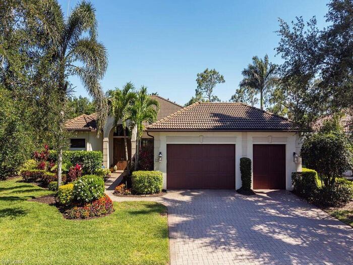 Property located at Single Family Home/House in Naples, FL