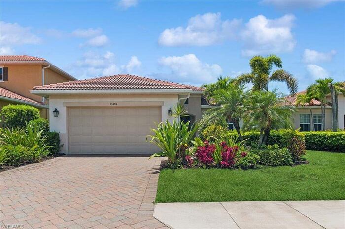 Property located at Single Family Home/House in Naples, FL