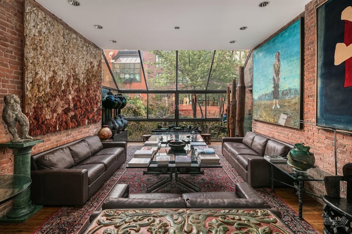 Property located at Villa/Townhouse in Manhattan, NY
