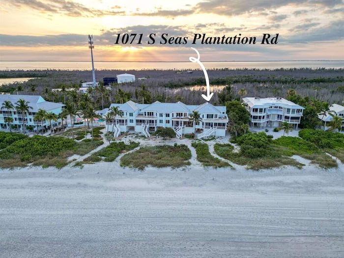 Property located at Single Family Home/House in Captiva, FL