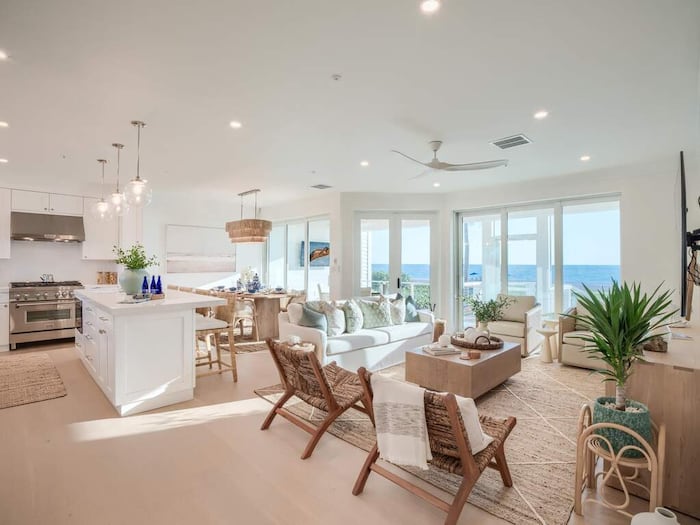 Property located at Single Family Home/House in Captiva, FL
