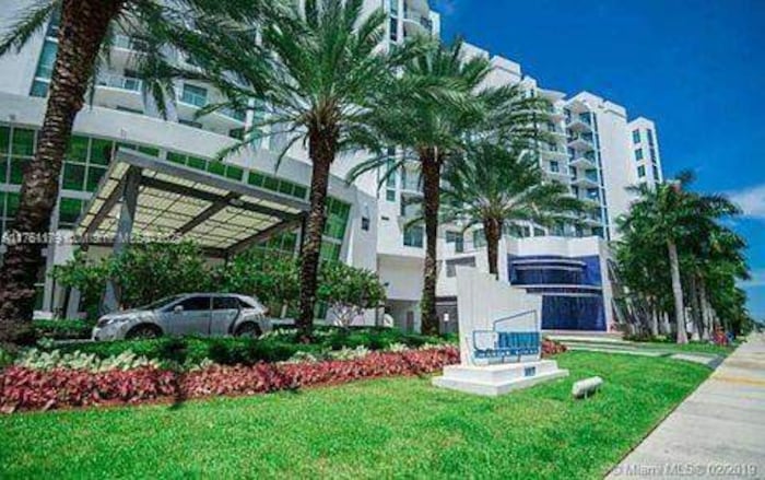 Property located at Condominium in Aventura, FL