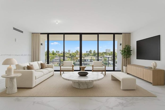 Property located at Condominium in Fort Lauderdale, FL