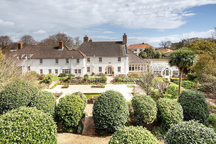 Single Family Home/House in , Jersey