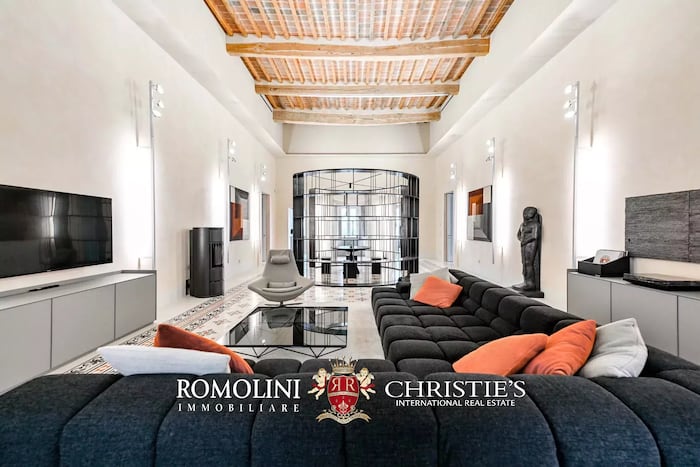 Property located at Apartment/Flat in Montepulciano, Italy